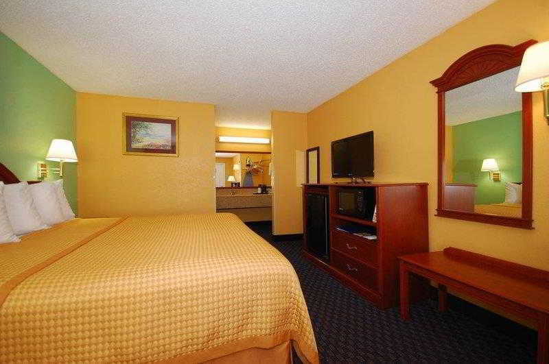 Best Western Executive Inn Grove City Room photo