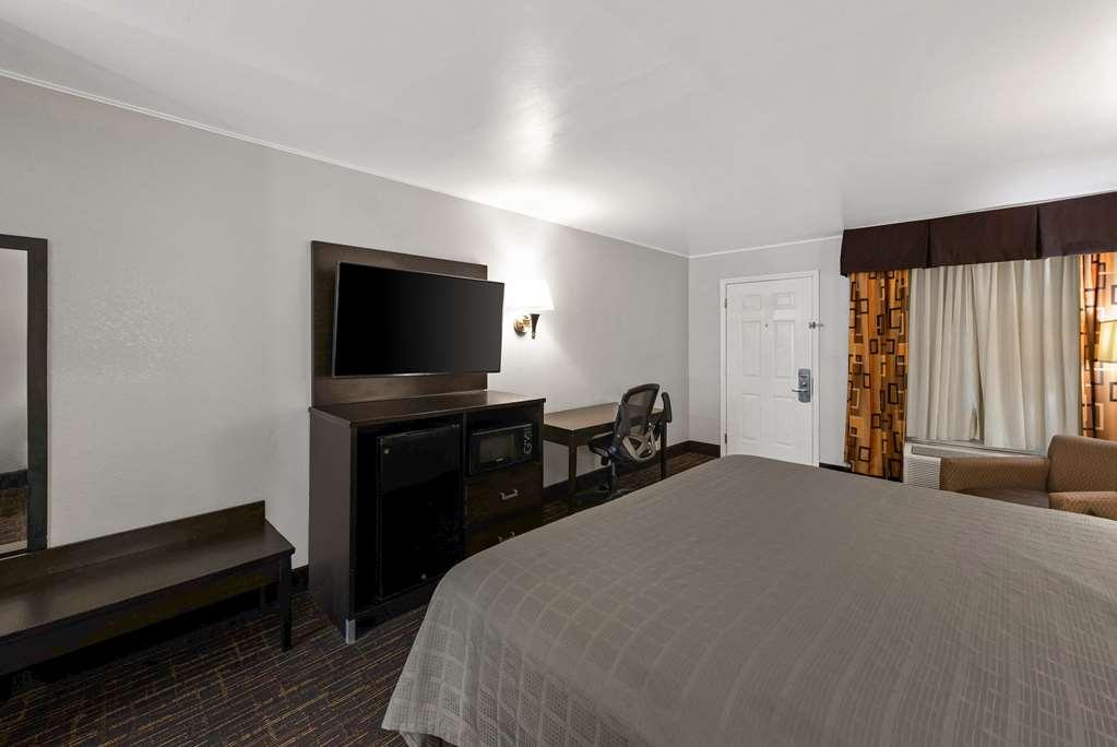 Best Western Executive Inn Grove City Room photo